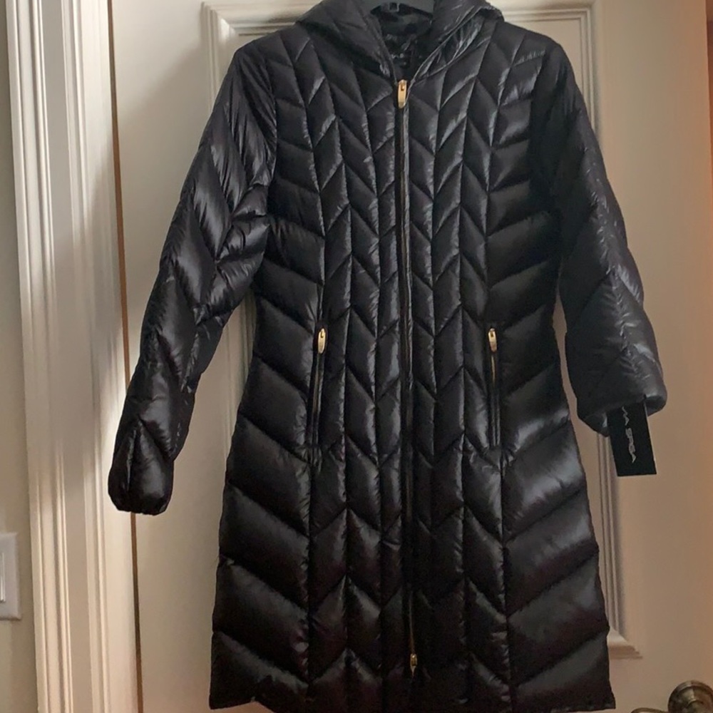 🌟HP🌟NWT Via Spiga chevron quilted slim down coat